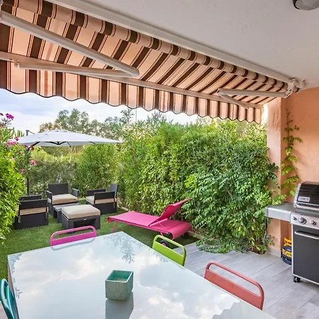 Agay Plage - Duplex 6 Pers 70m² Piscine-50m De La Plage Apartment *